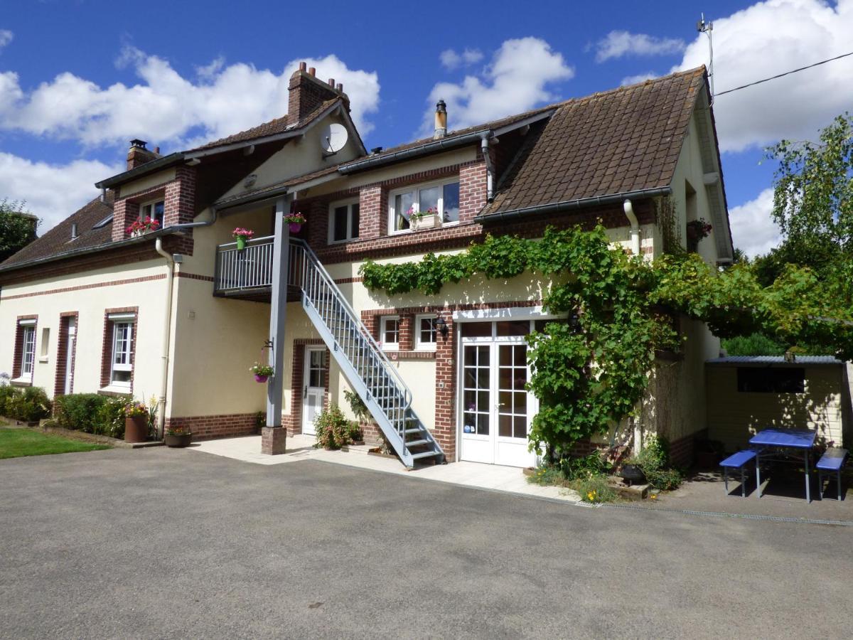 La Fontainoise Acomodação com café da manhã Fontaine-sur-Somme Exterior foto